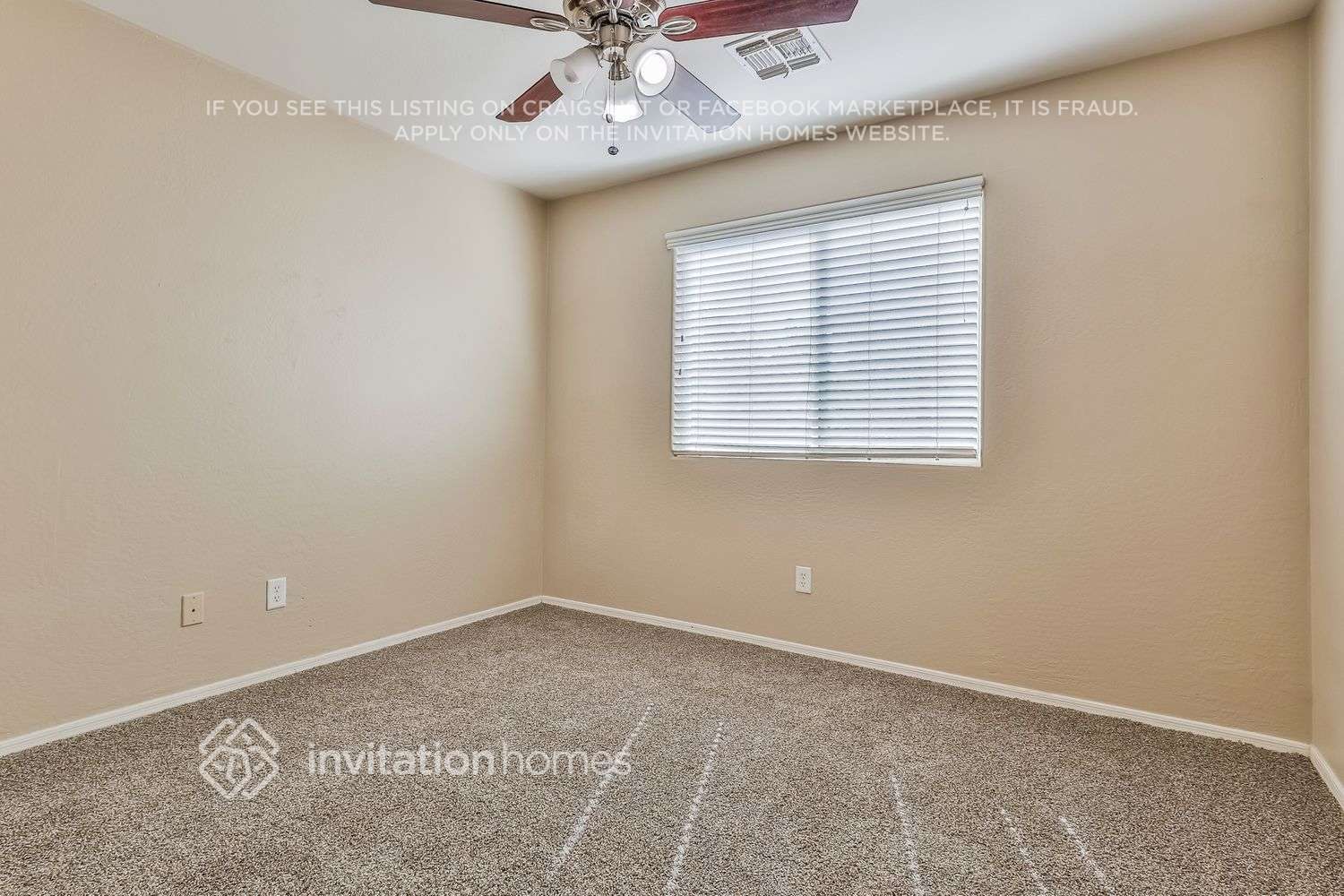 Building Photo - 4201 E Carla Vista Dr