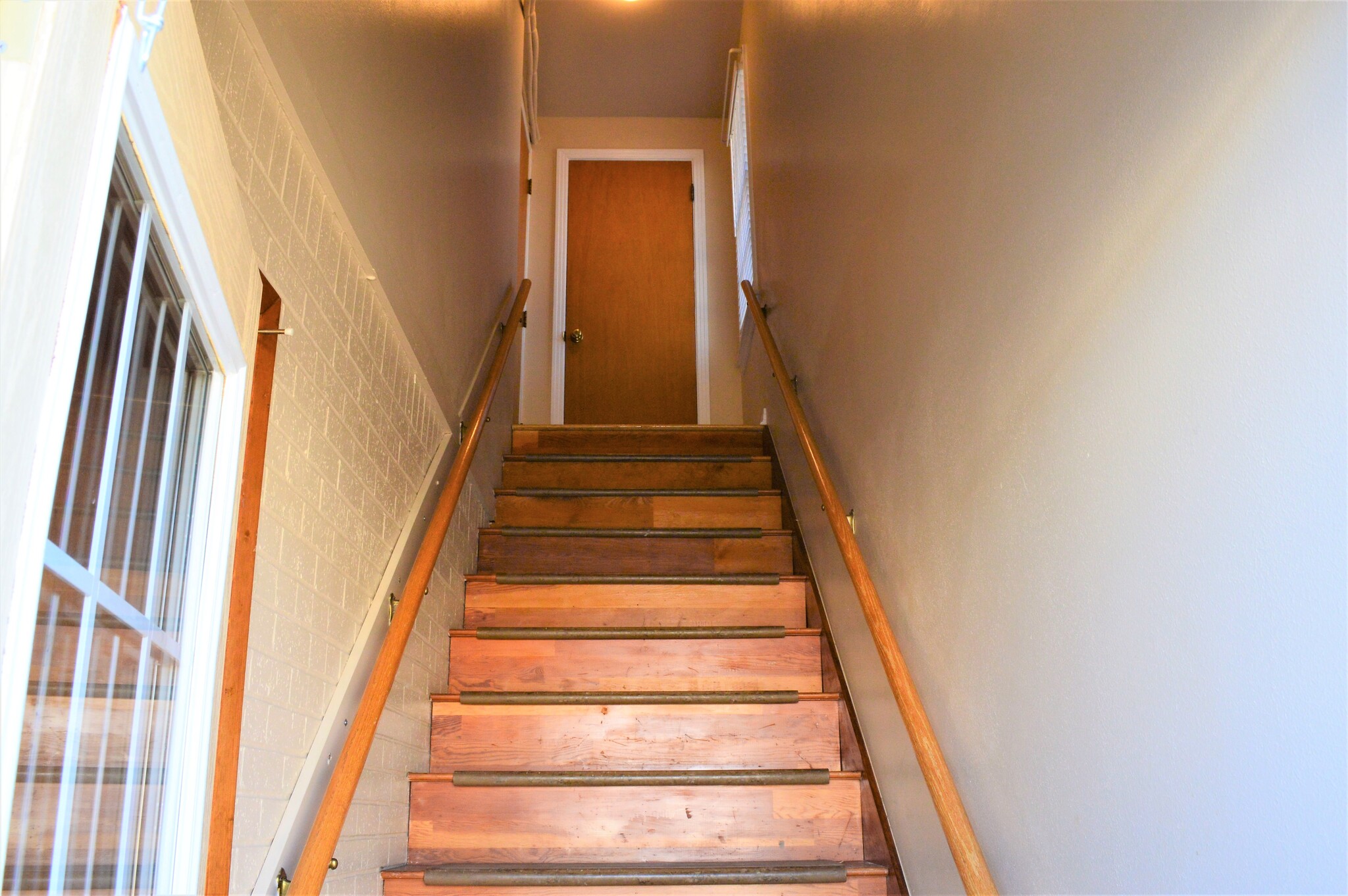 Building Photo - 1800 Plateau Ln