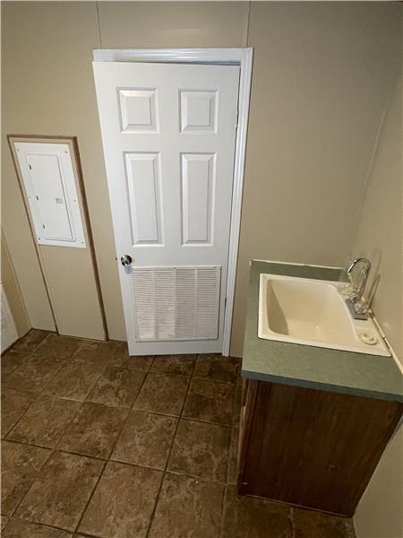 Building Photo - 161 Cowboy Ln