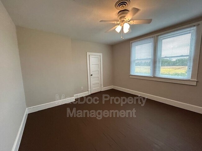 Building Photo - 15471 U.S. Rte 1
