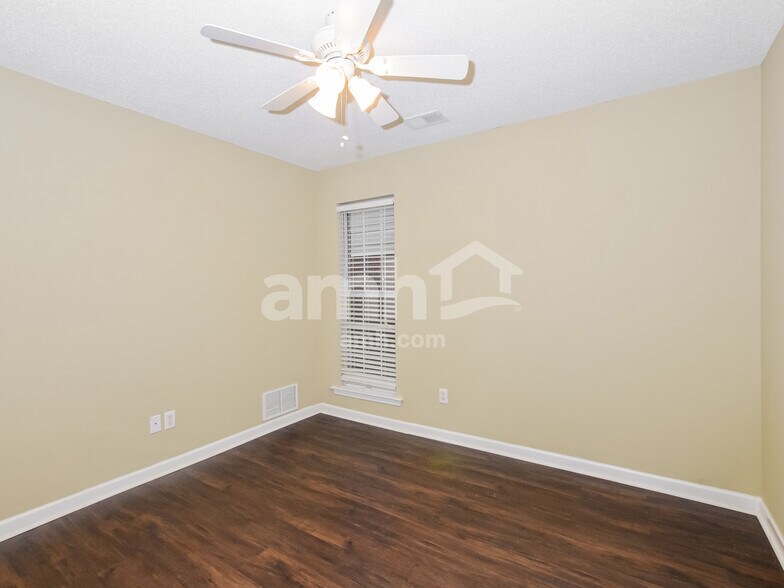 Building Photo - 11635 Dempsey Dr