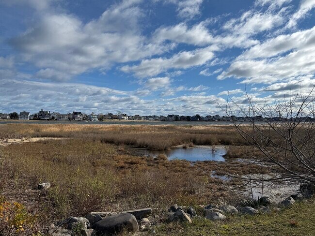 Building Photo - 7 Nancy St