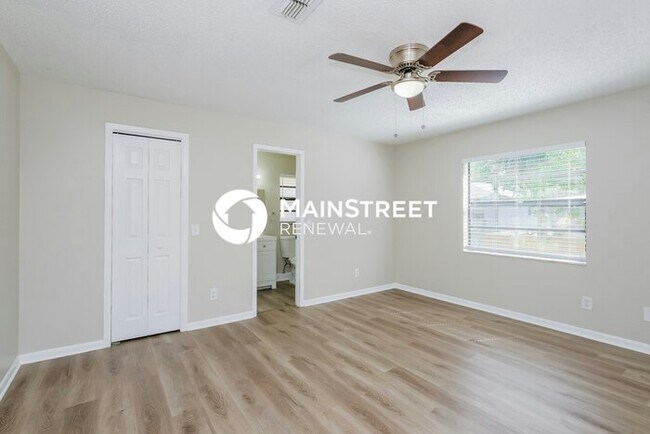 Building Photo - 3 Bedroom Pet-Friendly Home in TAMPA, FL w...