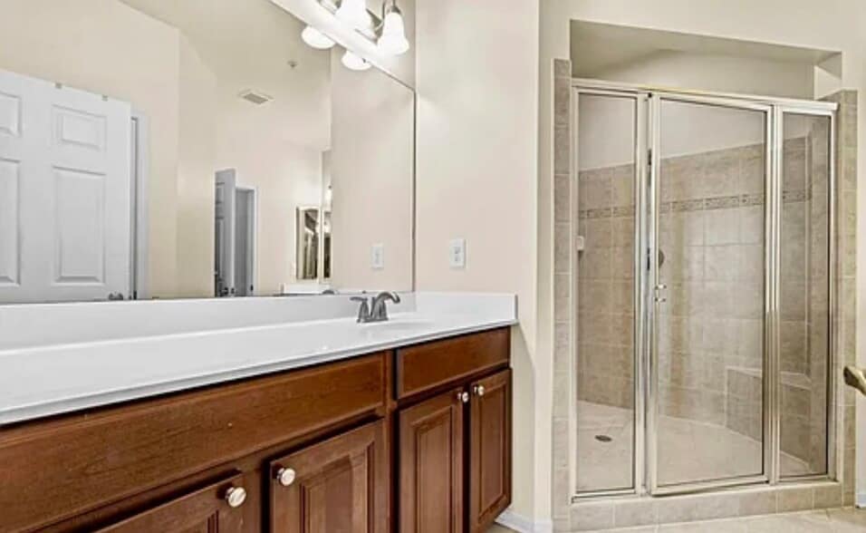 Building Photo - 9360B Esplanade Ct