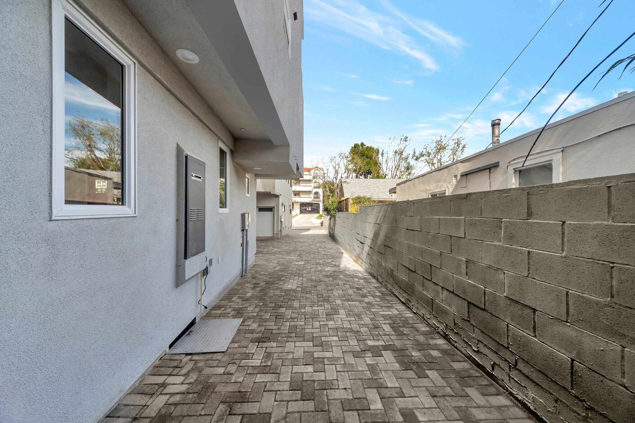 Building Photo - 7108 Ramsgate Ave