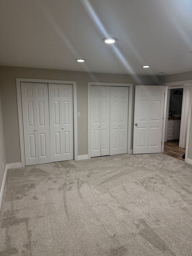 Building Photo - Beautiful Orem Basement Apartment for rent!