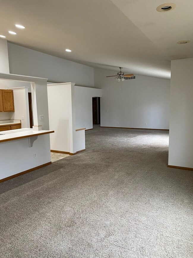 Building Photo - 3516 W Wackerly St