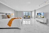 Building Photo - 2501 S Ocean Dr