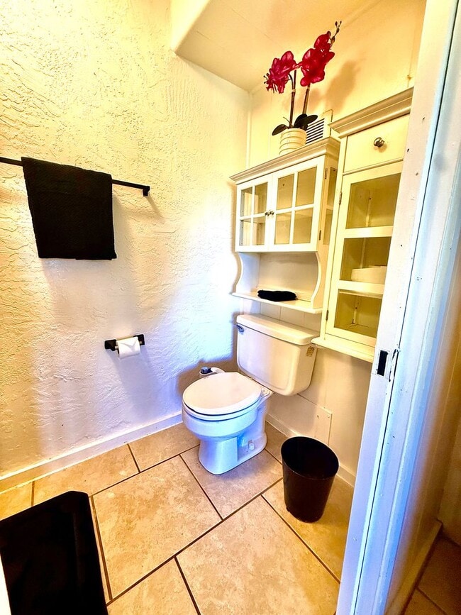 Building Photo - Prince Kuhio