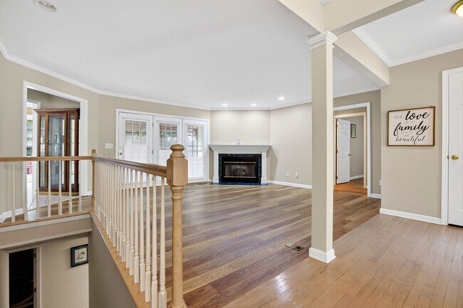 Building Photo - 1651 Flagstone Point NW