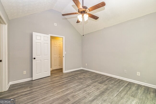 Building Photo - 227 Cranford Mill Dr