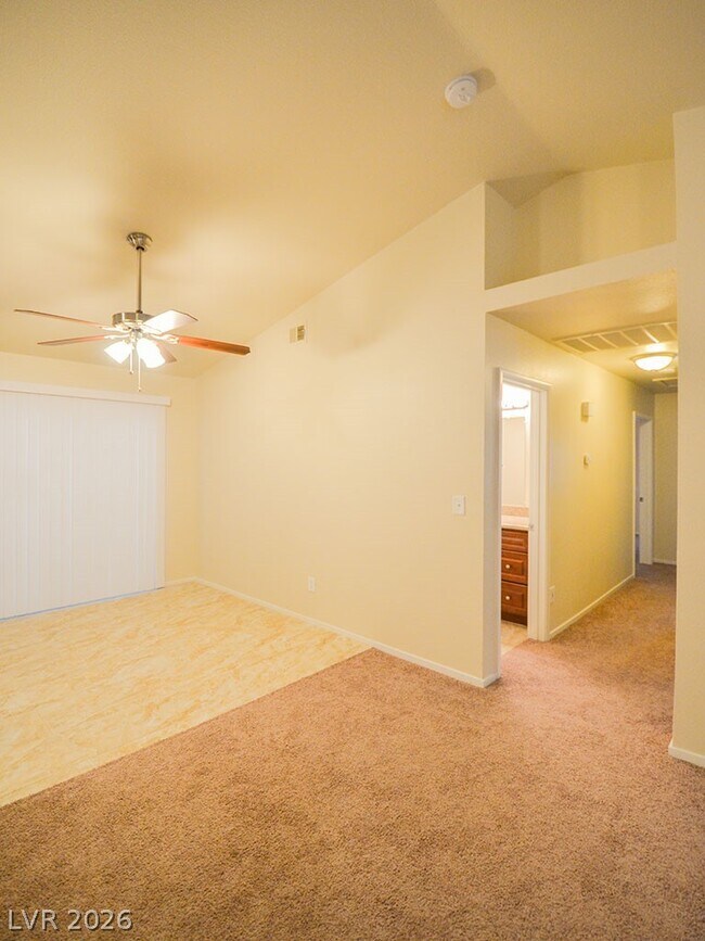 Building Photo - 3825 Gulliver St