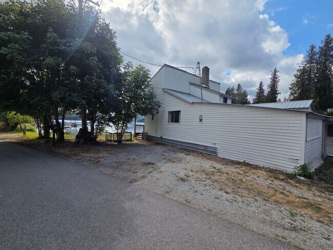 Building Photo - 252 Bayview Blvd