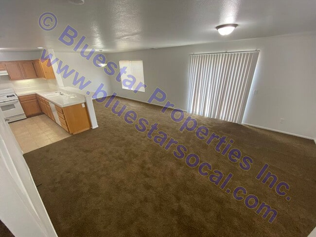 Building Photo - JUST LISTED!!!