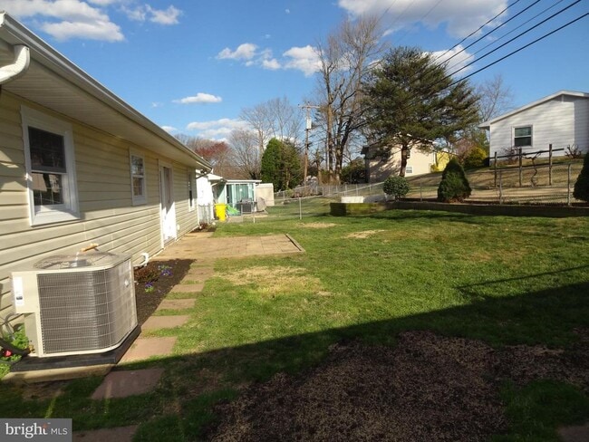 Building Photo - 2271 Dairy Farm Rd