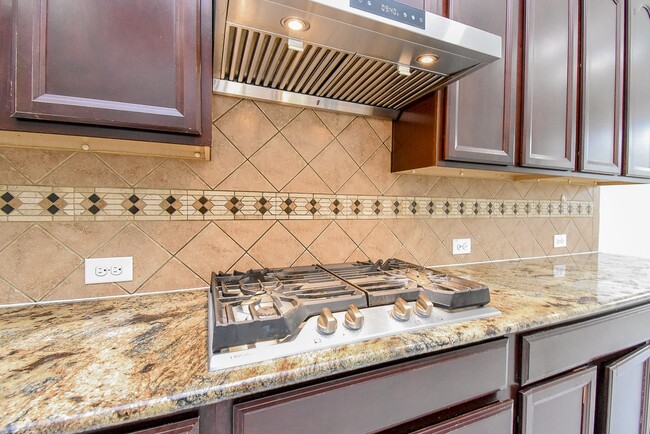 Building Photo - 6822 Clemson Ln