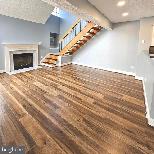 Building Photo - 7009 Birkenhead Pl