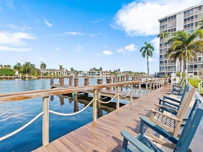 Building Photo - 3300 S Ocean Blvd