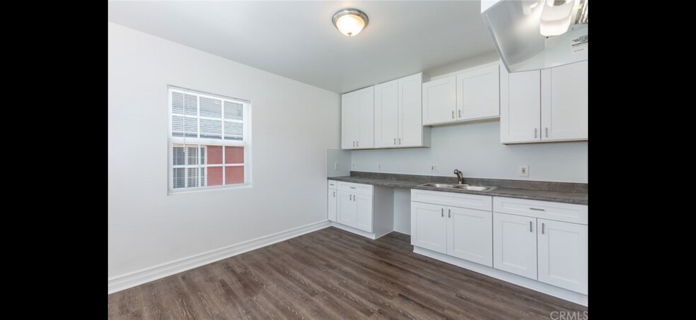 Building Photo - 4117 W 166th St