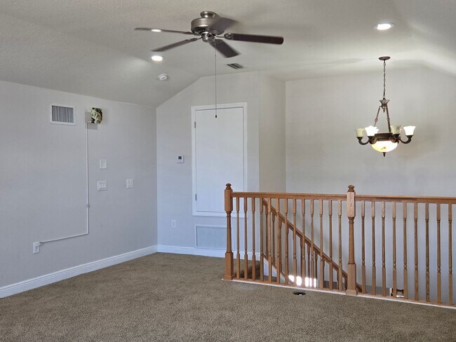 Building Photo - Freshly Painted 4BR/2BA Pool Home with Screened Pool & Spa – Move-In Ready!