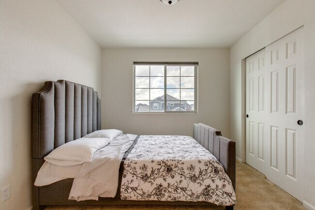 Building Photo - 3998 N Rivera Ct