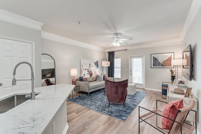 Building Photo - Comfort, Style & Value!