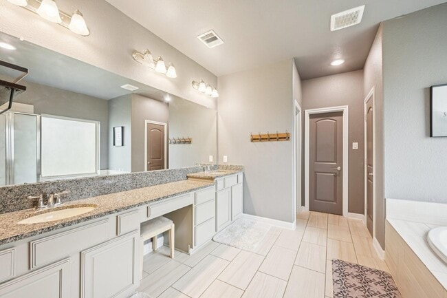 Building Photo - 2406 Harborwood Ct