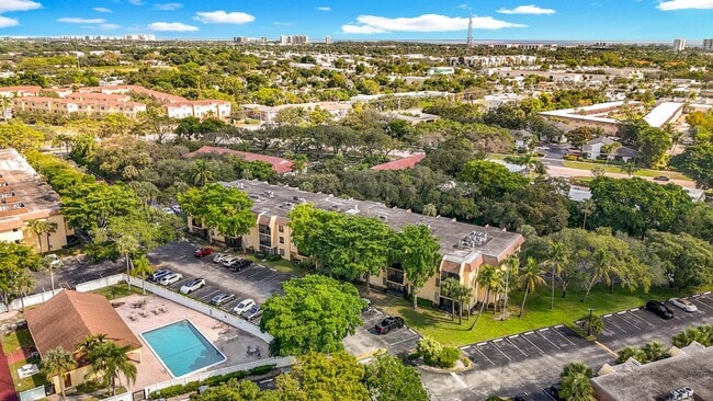 Building Photo - Beautiful 2 bedroom 2 bath Condo in Boca Raton, close to FAU