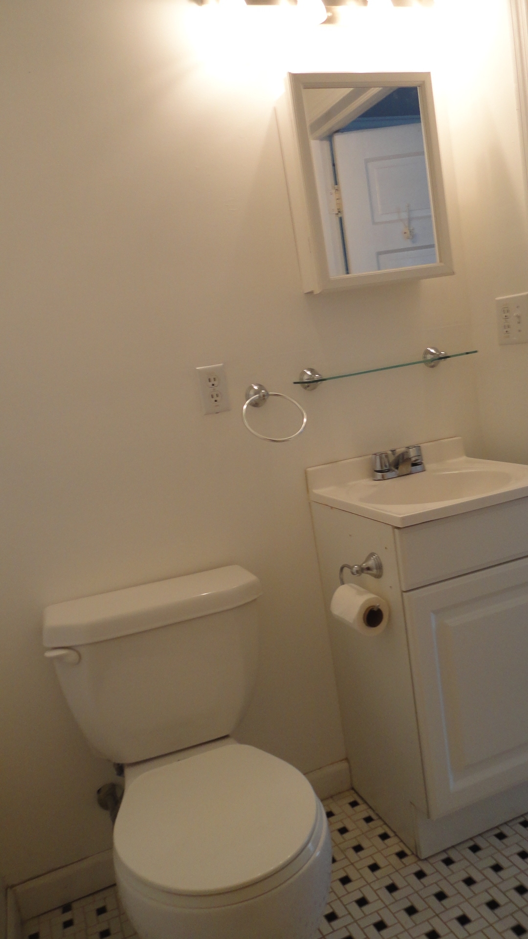 Building Photo - 353 Demain Ave