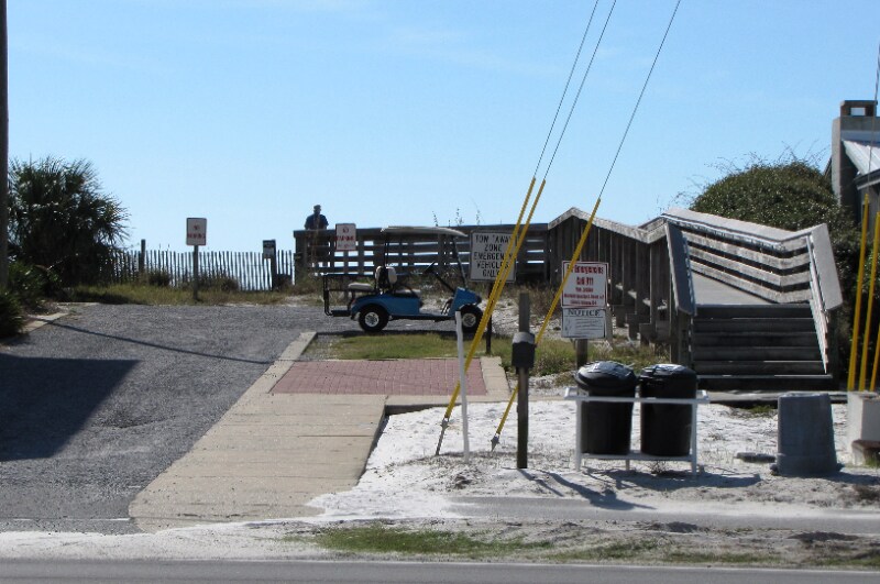 Building Photo - 350 Tradewinds Dr
