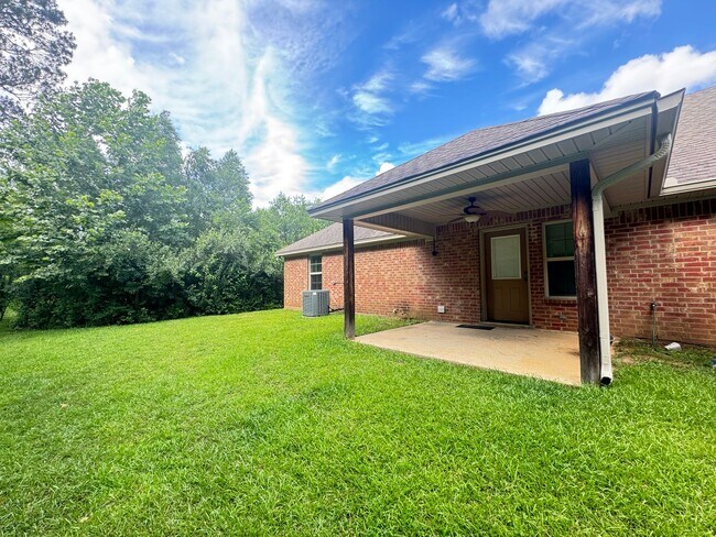 Building Photo - 3 Bed 2 Bath Townhouse in Ruston!