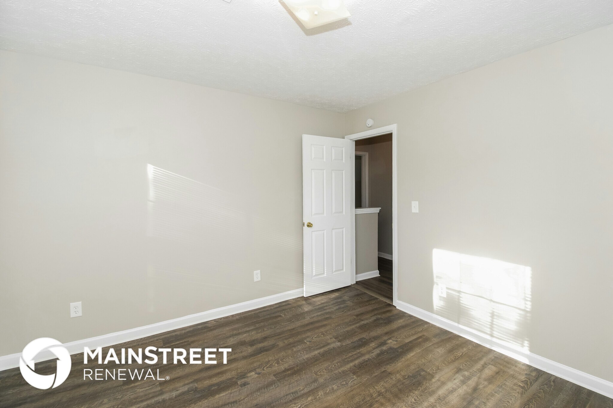 Building Photo - 265 Willow Springs Dr
