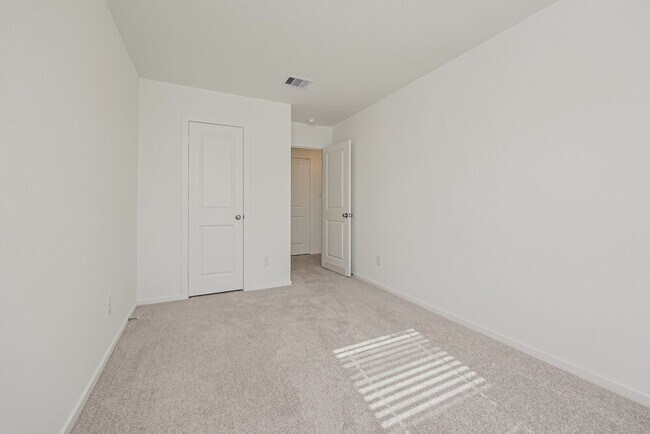 Building Photo - 2613 Shady Cedar Ct