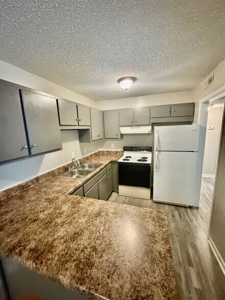 Interior Photo - Apartment Living in Quiet Area within Manc...