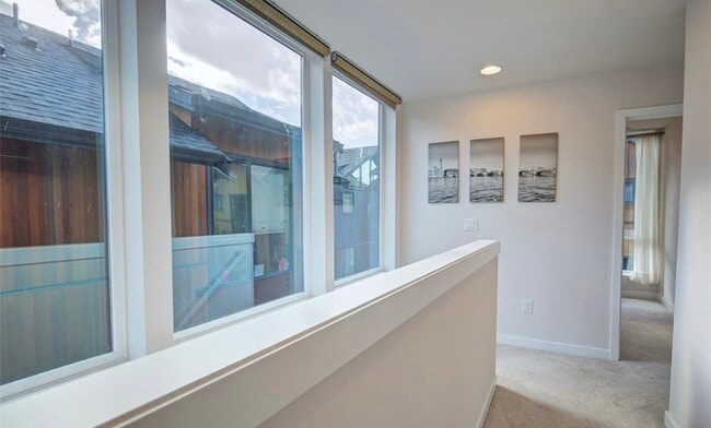 Building Photo - 6546 32nd Ave NE