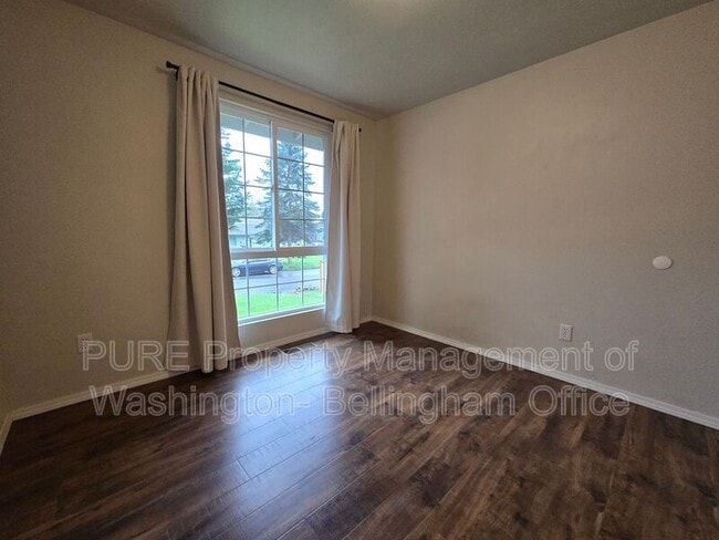 Building Photo - 6521 58th St NE