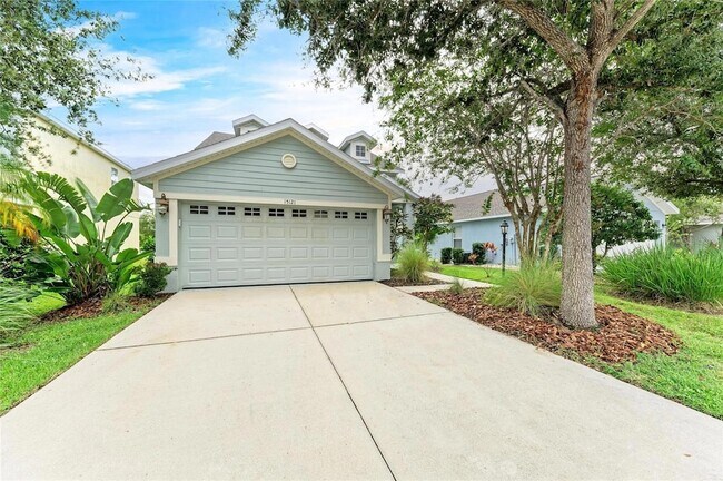 Building Photo - 15121 Searobbin Dr