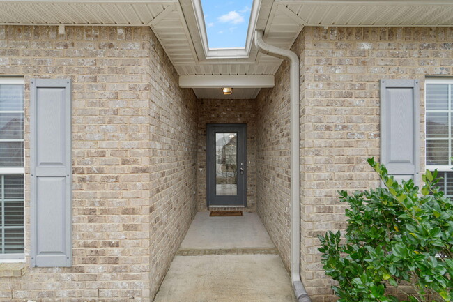 Building Photo - 523 Gadwell St