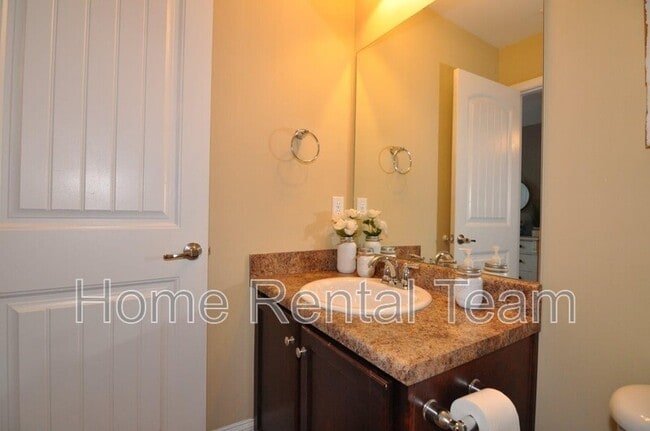 Building Photo - 156 Cottonham Ct