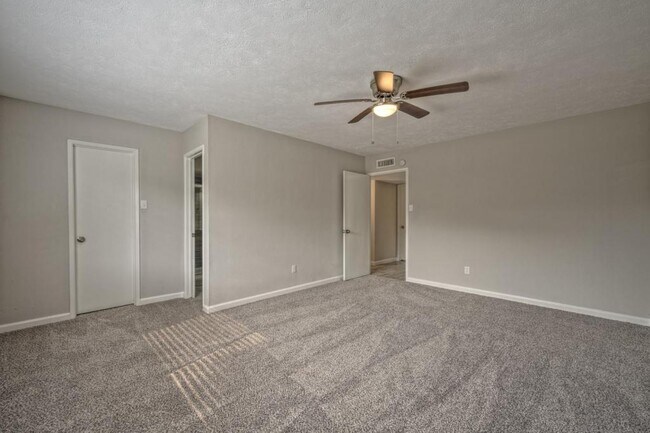 Building Photo - 5423 Dunnethead Dr