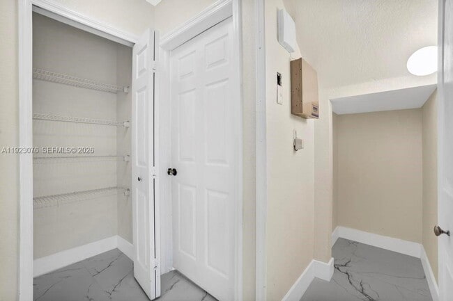 Building Photo - 11462 NW 48th Terrace