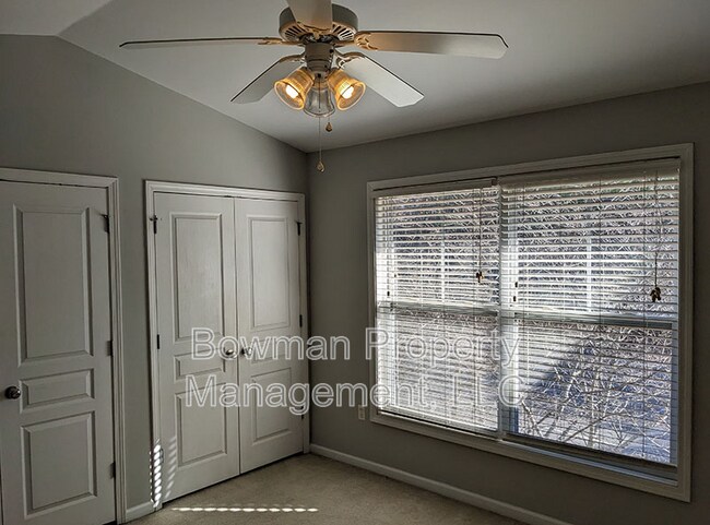 Building Photo - 660 S Barnett Shoals Rd