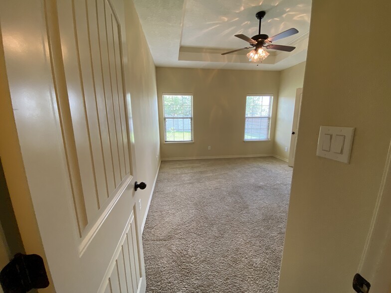 Master Bedroom - 4307 Addison Ct