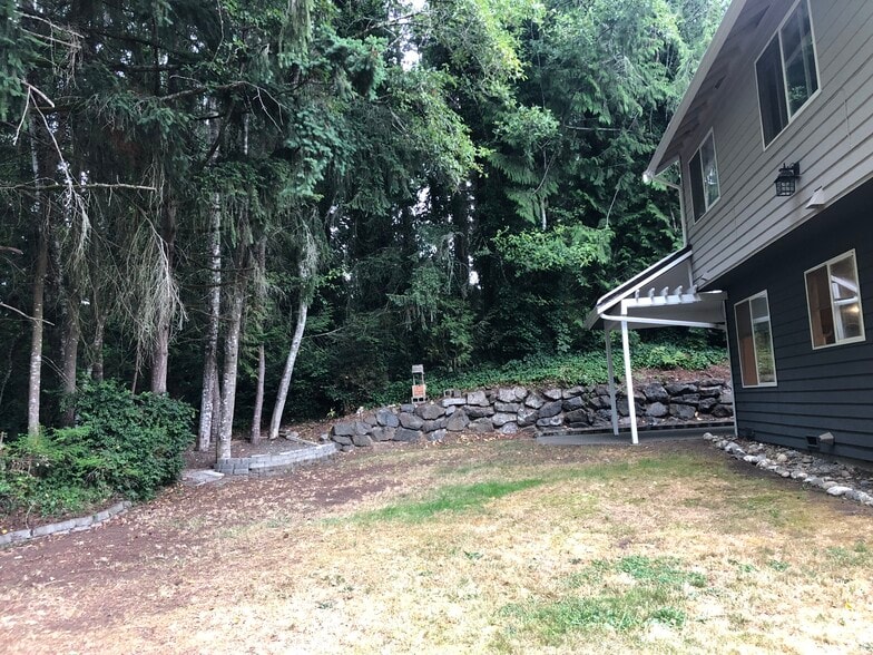 Building Photo - 10918 Crocus Pl NW