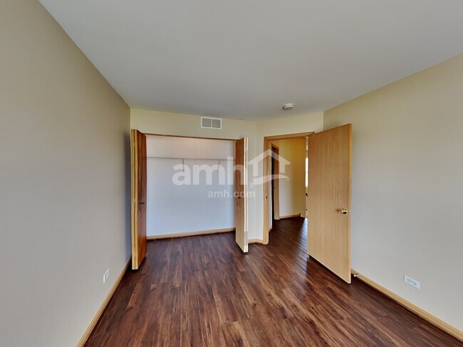 Building Photo - 1808 Brockway Pond Ct
