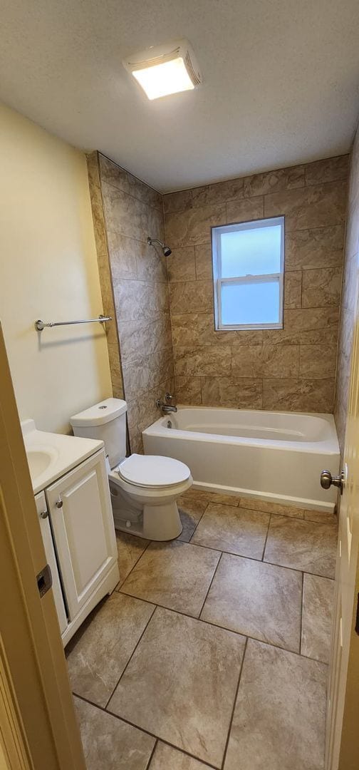 Building Photo - 134 Ash St