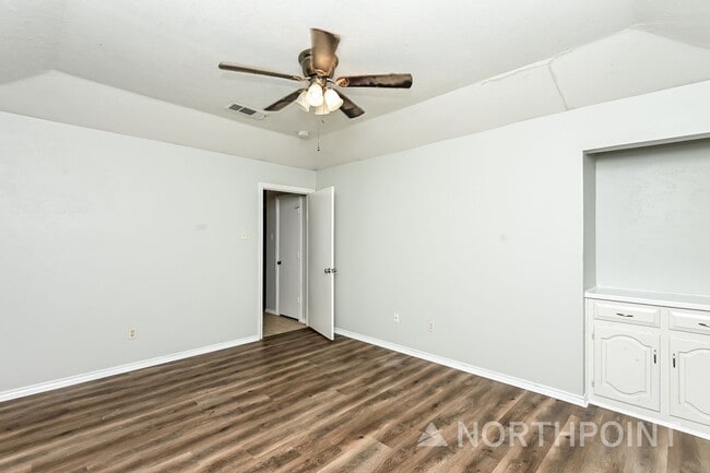 Building Photo - 3 BR/2BA | Newly Renovated Single Family Home | 1-Car Covered Parking | Gated backyard