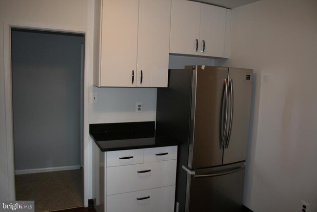Building Photo - 9728 Kingsbridge Dr