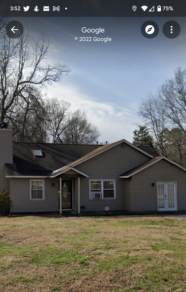 Building Photo - 5408 Amado St