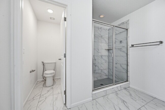 Building Photo - $2,840.95- 3-bed, 2.5 bath home in Aurora